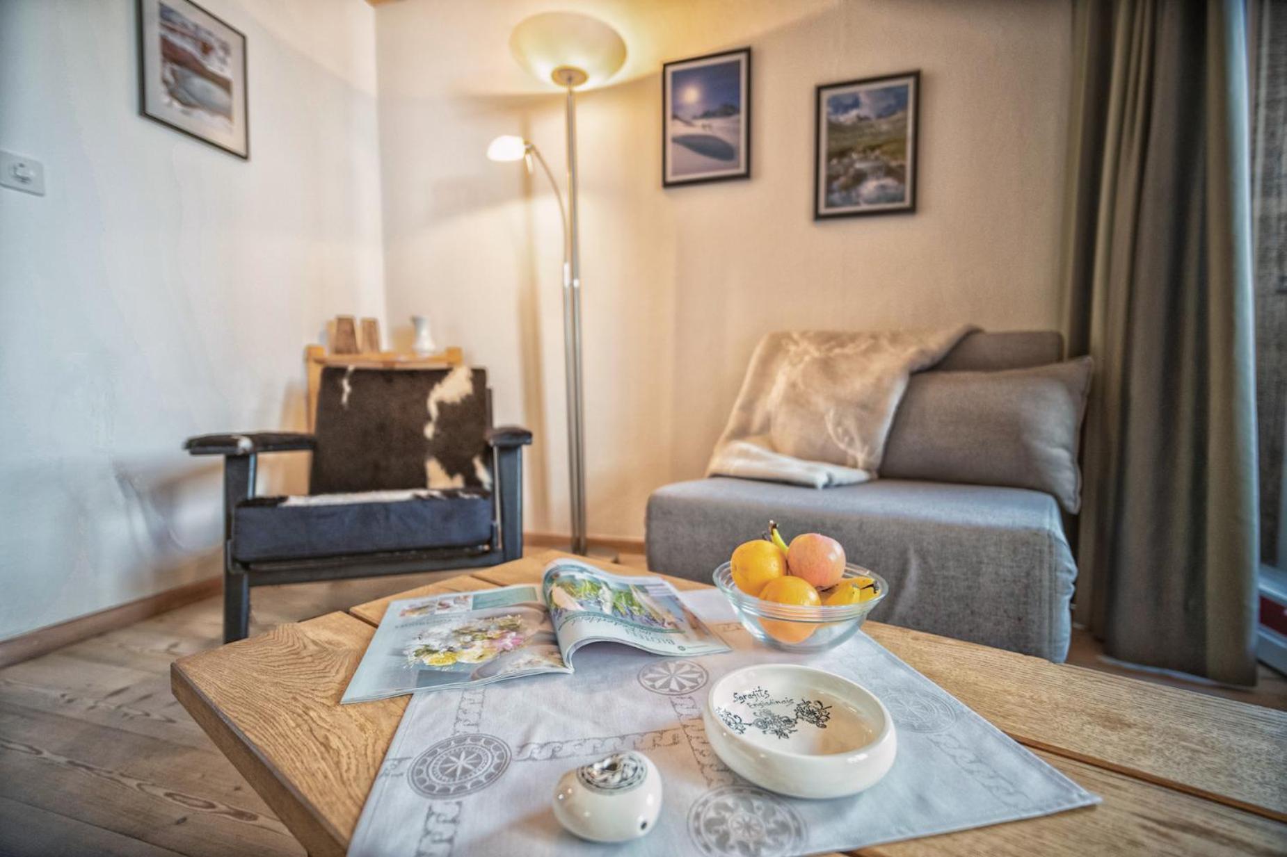 Chasa Gisep Apartment Scuol Exterior foto